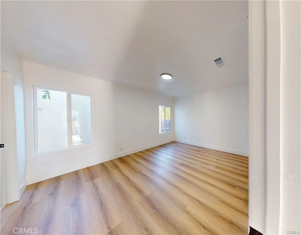 4380 W 28th Street, Los Angeles, California 90018 home-pic-18